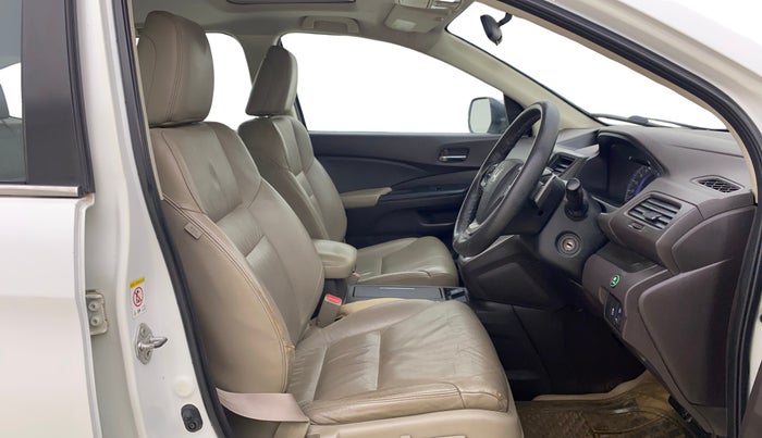 2015 Honda CRV 2.0L I-VTEC 2WD AT, Petrol, Automatic, 1,07,978 km, Right Side Front Door Cabin