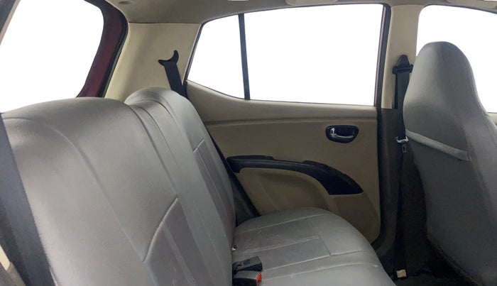 2016 Hyundai i10 SPORTZ 1.1, Petrol, Manual, 73,753 km, Right Side Rear Door Cabin