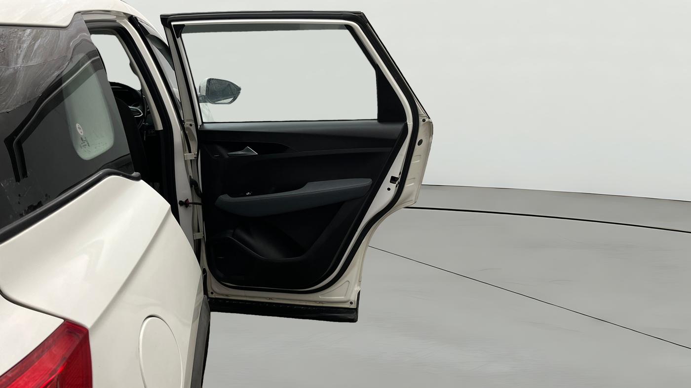 2020 MG HECTOR SUPER 1.5 PETROL, Petrol, Manual, 1,13,387 km, RHS Rear Door