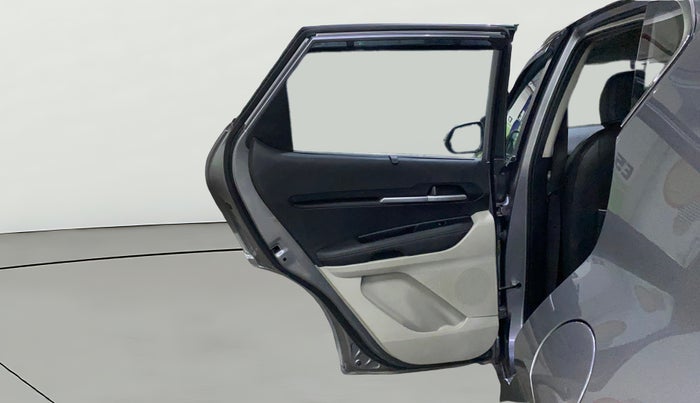 2021 KIA SONET HTX 1.0 IMT, Petrol, Manual, 57,281 km, LHS Rear Door