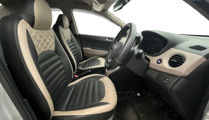 2014 Hyundai Xcent SX 1.2 (O), Petrol, Manual, 48,801 km, Right Side Front Door Cabin