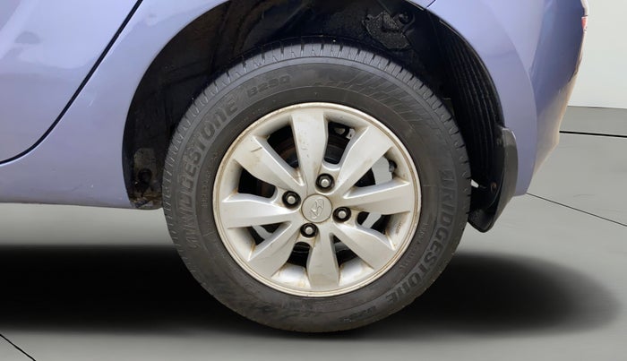 2013 Hyundai i20 ASTA 1.2, Petrol, Manual, 1,24,088 km, Left Rear Wheel