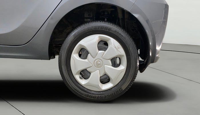 2022 Tata Tiago XT CNG, CNG, Manual, 30,092 km, Left Rear Wheel
