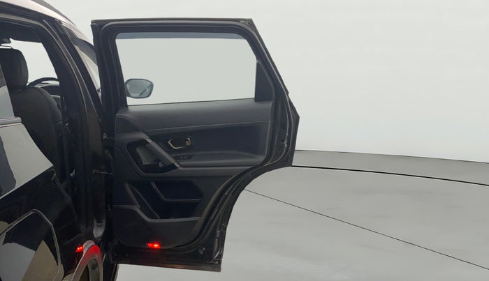 2023 Tata Safari XZA PLUS O DARK EDITION, Diesel, Automatic, 34,482 km, RHS Rear Door