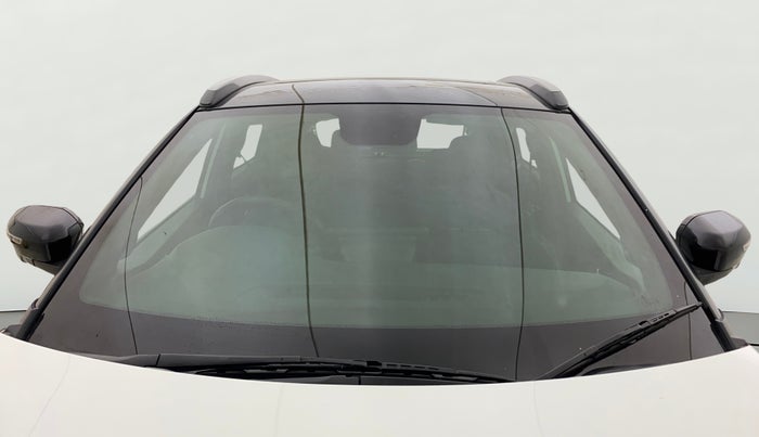 2023 Tata NEXON FEARLESS SUNROOF AMT DUAL TONE 1.5 DIESEL, Diesel, Automatic, 43,327 km, Front Windshield