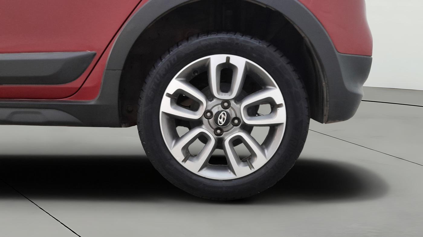 2019 Hyundai i20 Active 1.2 SX, Petrol, Manual, 29,644 km, Left Rear Wheel