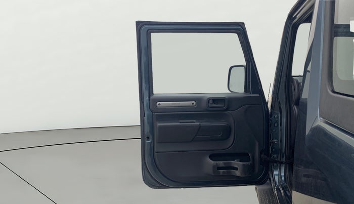 2022 Mahindra Thar LX PETROL HT 4WD AT, Petrol, Automatic, 28,294 km, LHS Front Door