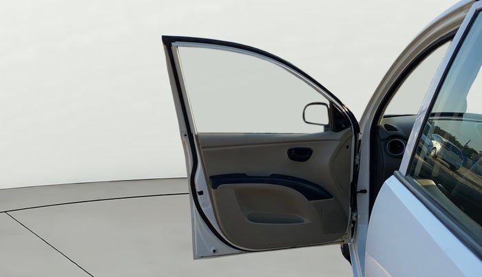 2014 Hyundai i10 MAGNA 1.1, Petrol, Manual, 66,739 km, LHS Front Door