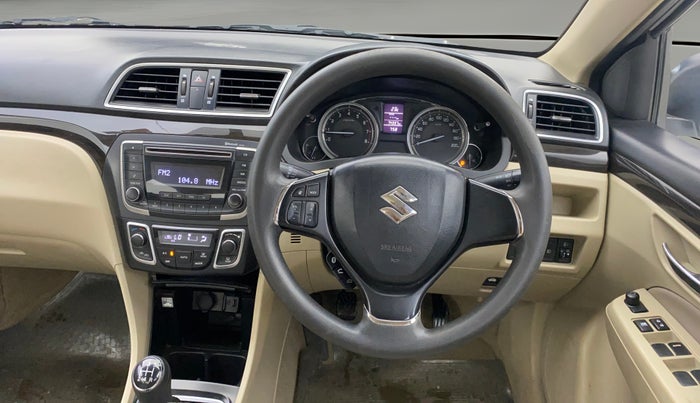 2017 Maruti Ciaz ZETA 1.4  MT PETROL, Petrol, Manual, 74,331 km, Steering Wheel Close Up