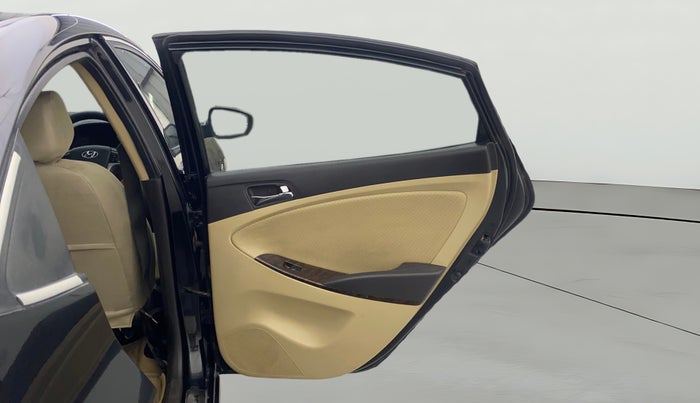 2013 Hyundai Verna FLUIDIC 1.6 CRDI SX, Diesel, Manual, 1,07,728 km, RHS Rear Door