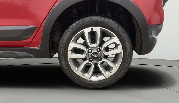 2015 Hyundai i20 Active 1.2 SX, Petrol, Manual, 90,404 km, Left Rear Wheel