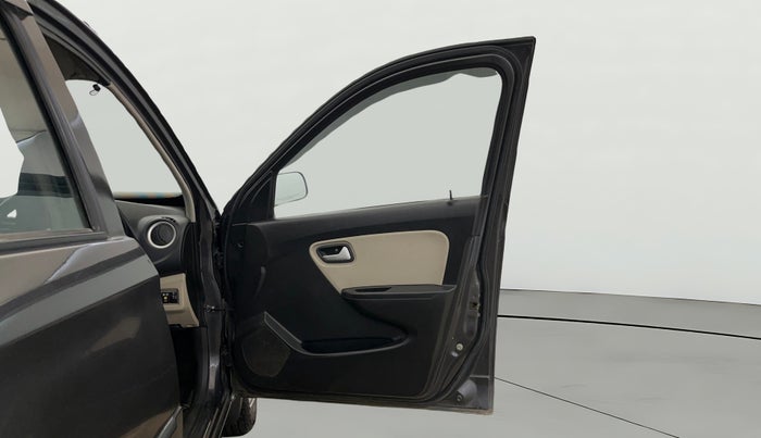 2021 Maruti Alto LXI CNG, CNG, Manual, 67,396 km, RHS Front Door