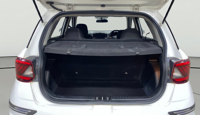 2020 Hyundai VENUE S 1.5 CRDI, Diesel, Manual, 82,804 km, Boot Open Zoomed View