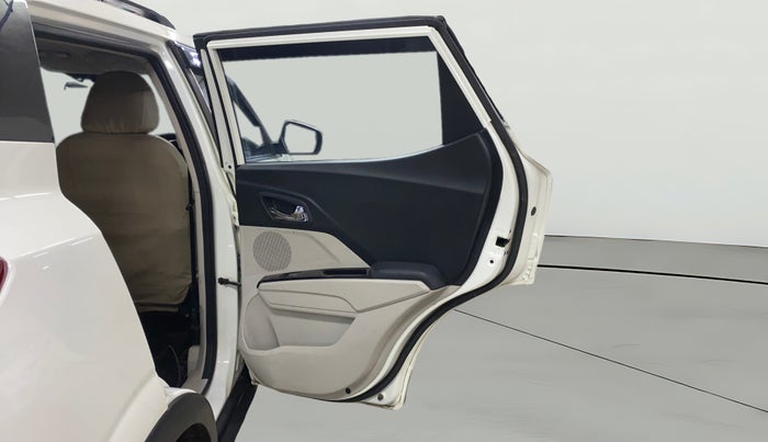 2022 Mahindra XUV300 W8 1.2 PETROL, Petrol, Manual, 36,559 km, RHS Rear Door