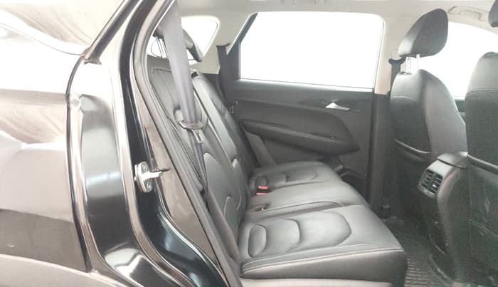 2020 MG HECTOR SHARP 1.5 DCT PETROL, Petrol, Automatic, 22,391 km, Right Side Rear Door Cabin