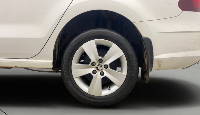 2020 Skoda Rapid AMBITION 1.5 TDI, Diesel, Manual, 69,995 km, Left Rear Wheel