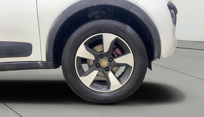 2018 Tata NEXON XZA PLUS DIESEL, Diesel, Automatic, 1,48,849 km, Right Front Wheel