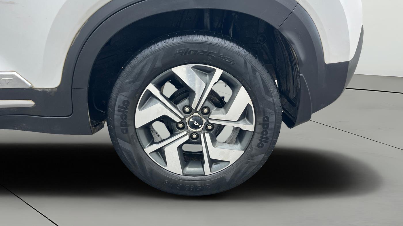 2021 KIA SONET HTX 1.5, Diesel, Manual, 64,663 km, Left Rear Wheel