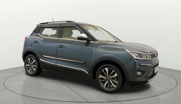 2021 Mahindra XUV300 W8 (O) 1.2 PETROL AMT, Petrol, Automatic, 45,205 km, Right Front Diagonal