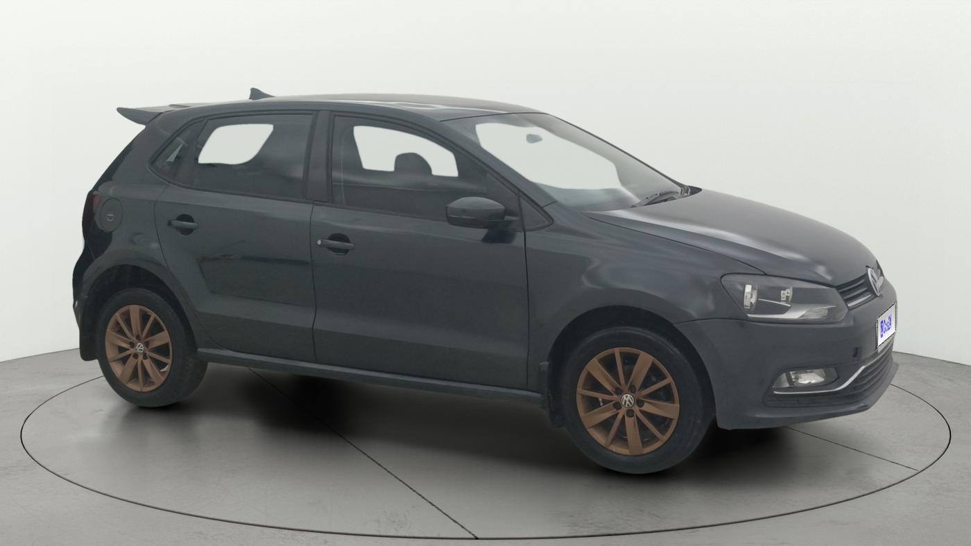 2017 Volkswagen Polo HIGHLINE1.2L, Petrol, Manual, 60,595 km, Right Front Diagonal
