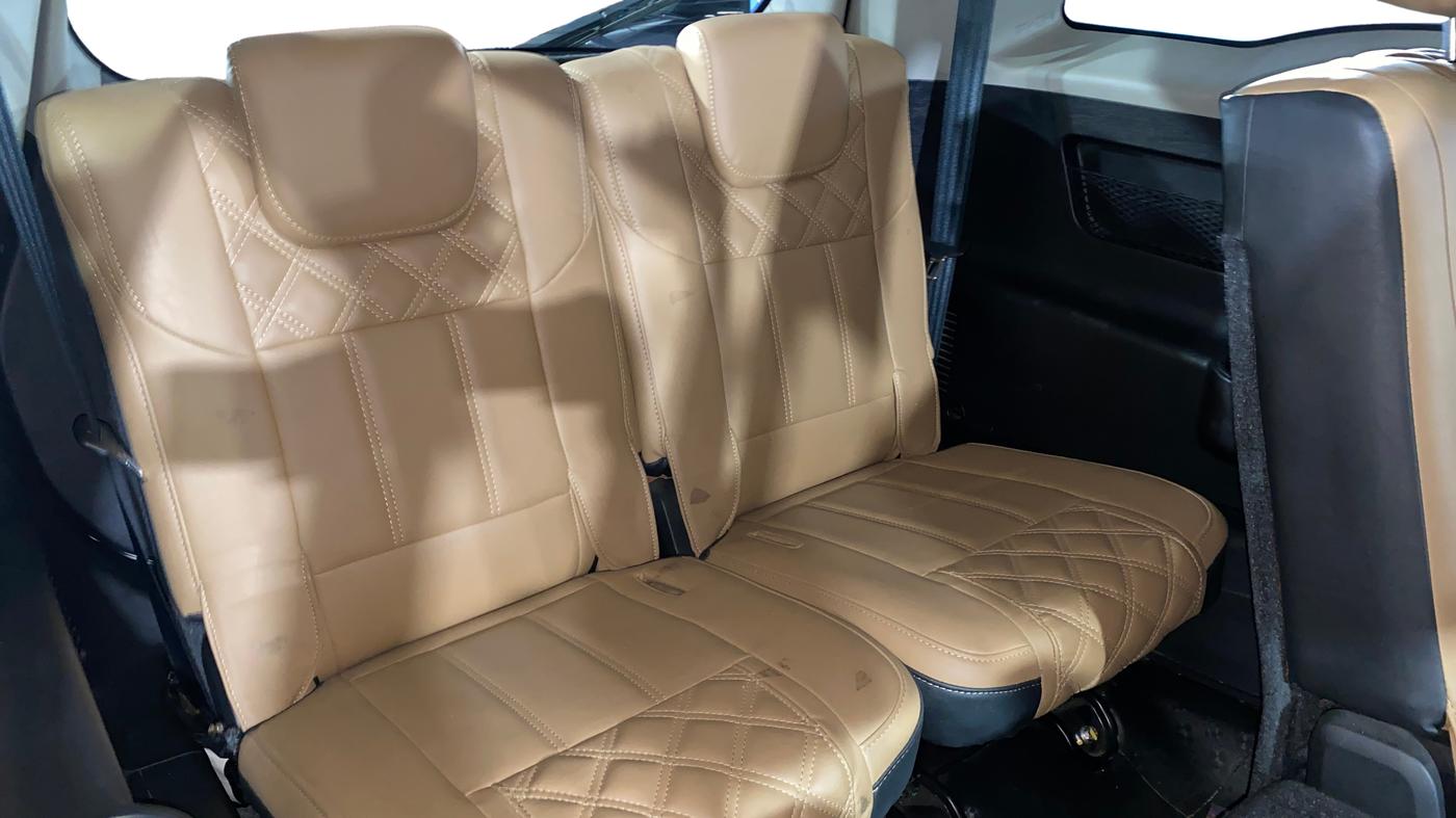 2021 Mahindra XUV500 W7 AT, Diesel, Automatic, 10,547 km, Third Seat Row ( optional )