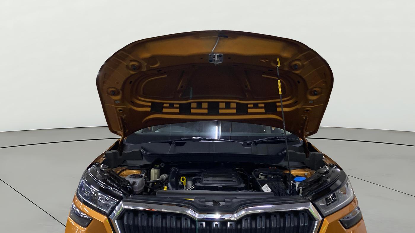 2022 Skoda KUSHAQ STYLE 1.0L TSI AT (6 AIRBAGS), Petrol, Automatic, 15,721 km, Open Bonet