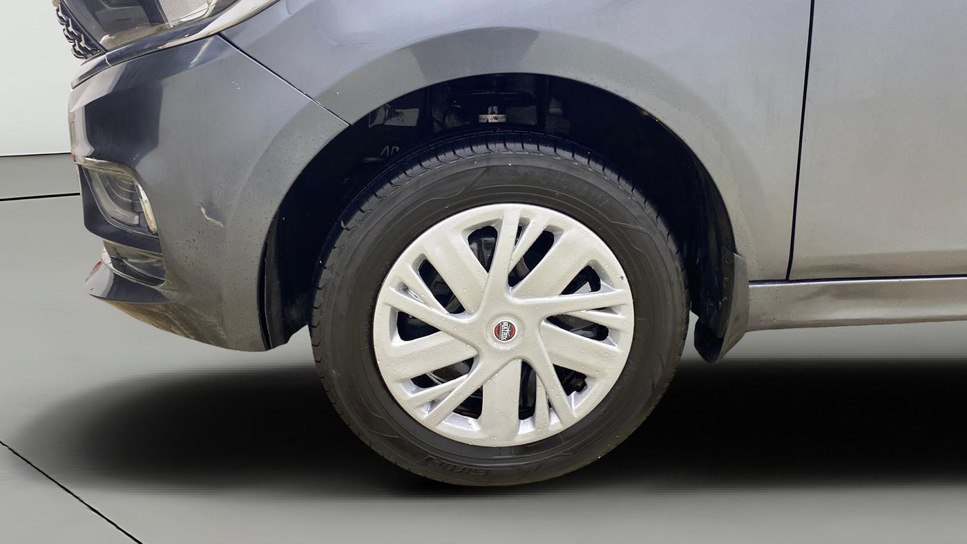 2022 Tata TIGOR XZ PLUS CNG, CNG, Manual, 1,49,312 km, Left Front Wheel