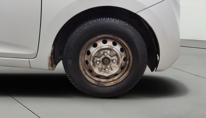 2015 Hyundai Eon ERA +, Petrol, Manual, 70,797 km, Right Front Wheel