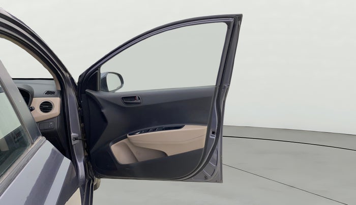 2018 Hyundai Xcent E+, Petrol, Manual, 41,224 km, RHS Front Door