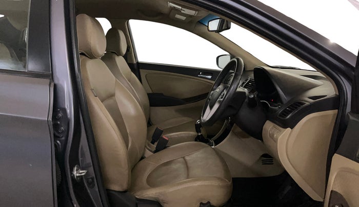 2014 Hyundai Verna FLUIDIC 1.6 VTVT SX, Petrol, Manual, 64,978 km, Right Side Front Door Cabin