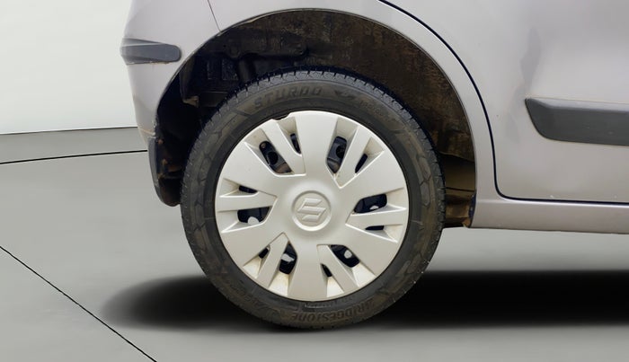 2015 Maruti Wagon R 1.0 VXI, Petrol, Manual, 1,21,130 km, Right Rear Wheel