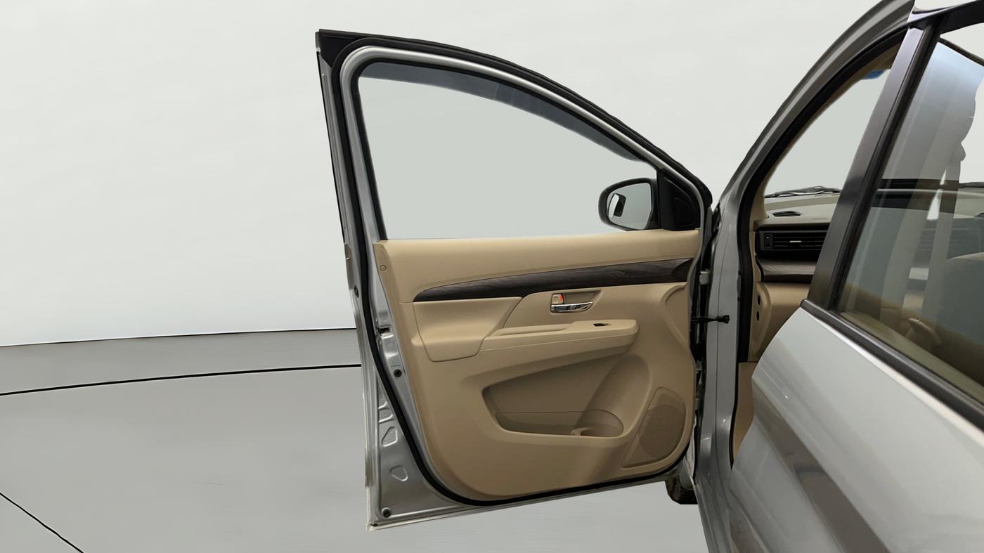 2023 Toyota RUMION V AT , Petrol, Automatic, 7,123 km, LHS Front Door