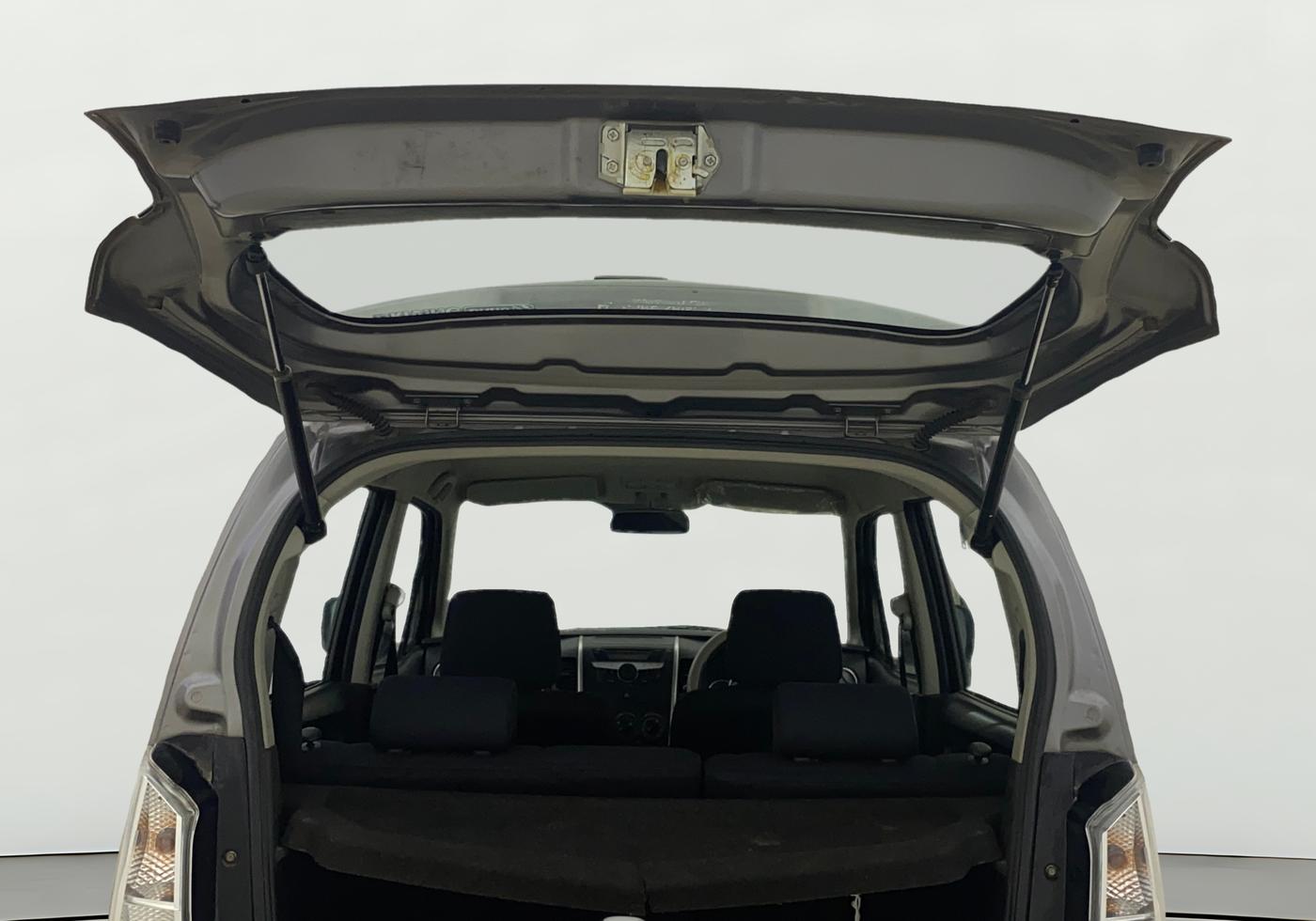 2014 Maruti Wagon R Stingray VXI, Petrol, Manual, 31,697 km, Boot Door Open