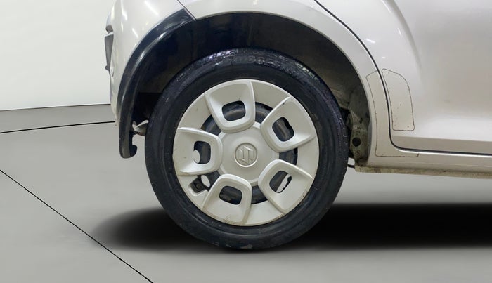 2019 Maruti IGNIS DELTA 1.2 AMT, Petrol, Automatic, 1,10,599 km, Right Rear Wheel