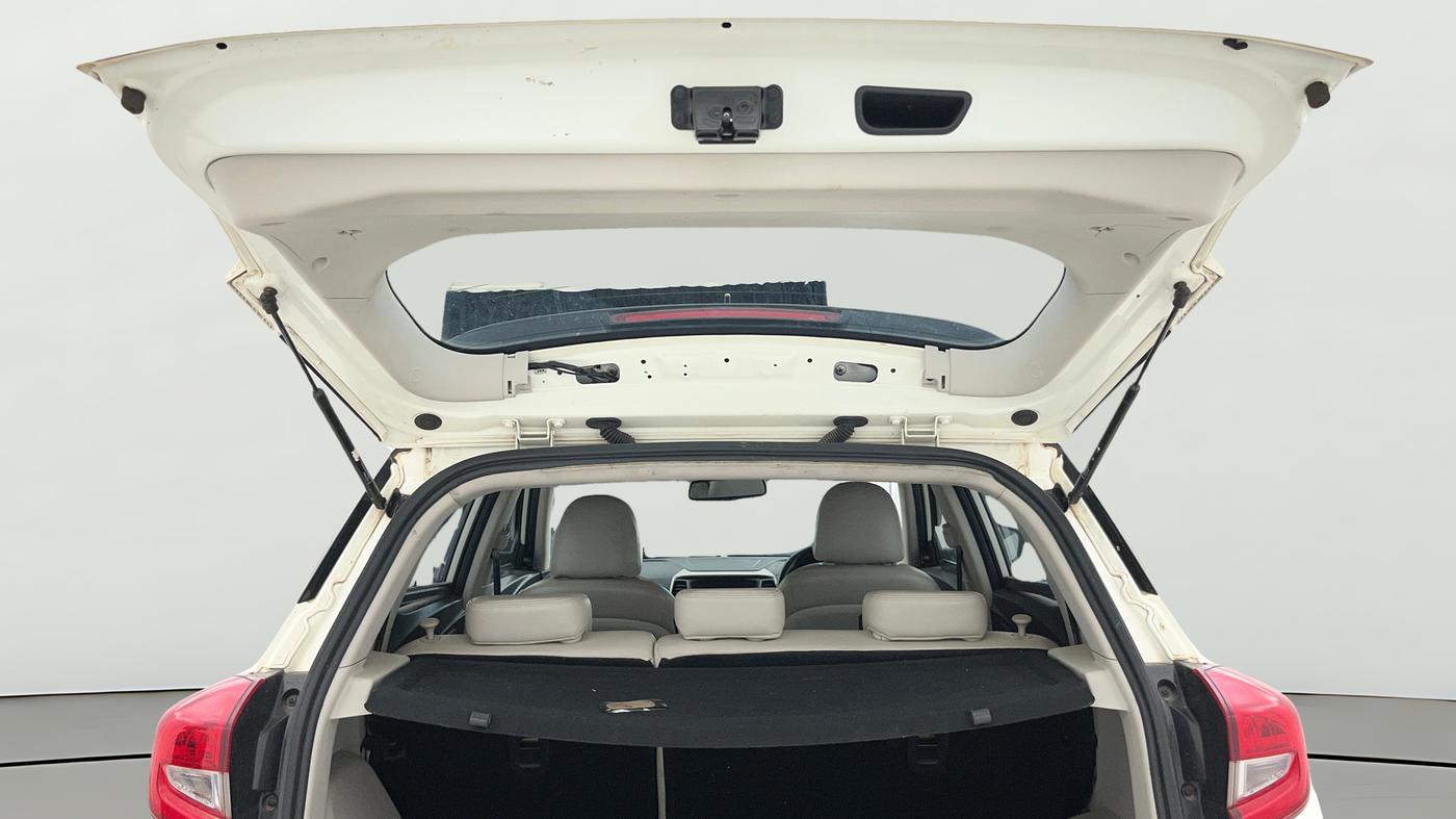 2023 Mahindra XUV300 W8 (O) 1.5 DIESEL AMT, Diesel, Automatic, 65,618 km, Boot Door Open