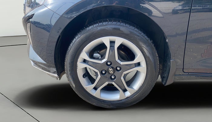 2023 Hyundai NEW I20 SPORTZ 1.2 IVT, Petrol, Automatic, 16,457 km, Left Front Wheel