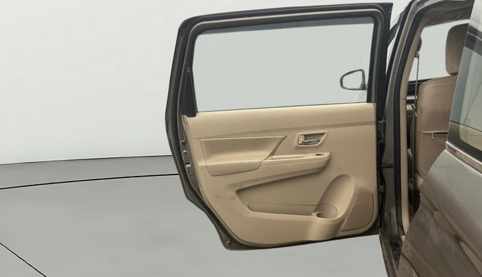 2024 Maruti Ertiga ZXI (O) CNG, CNG, Manual, 88,856 km, LHS Rear Door