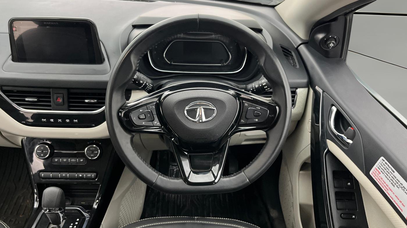 2022 Tata NEXON XZA PLUS (HS) PETROL, Petrol, Automatic, 24,827 km, Steering Wheel Close Up
