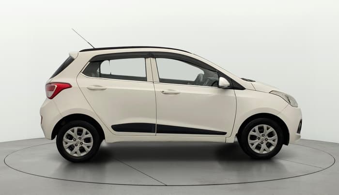 2016 Hyundai Grand i10 SPORTZ 1.2 KAPPA VTVT, Petrol, Manual, 1,31,613 km, Right Side View