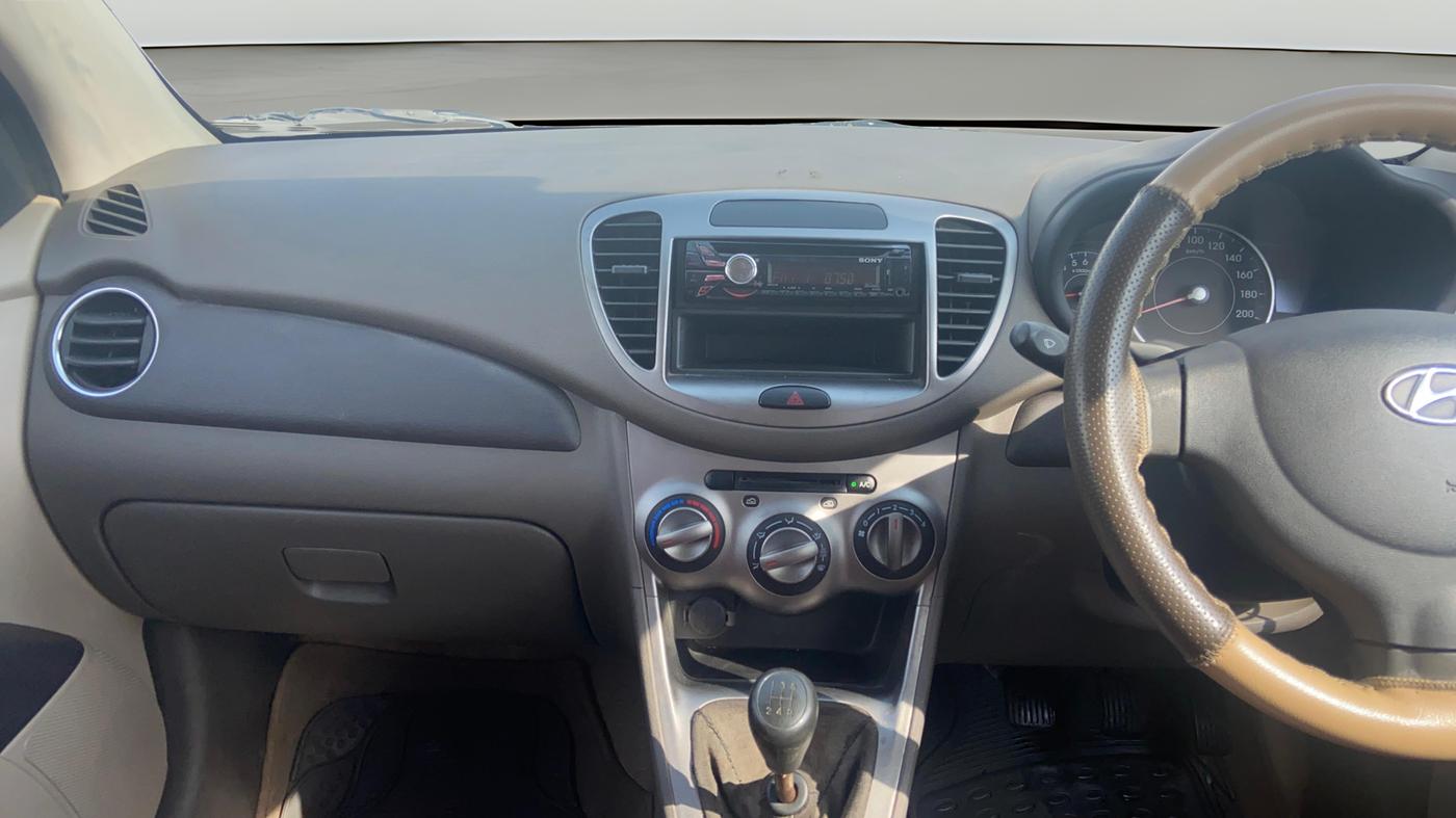 2013 Hyundai i10 MAGNA 1.2, Petrol, Manual, 55,606 km, Air Conditioner