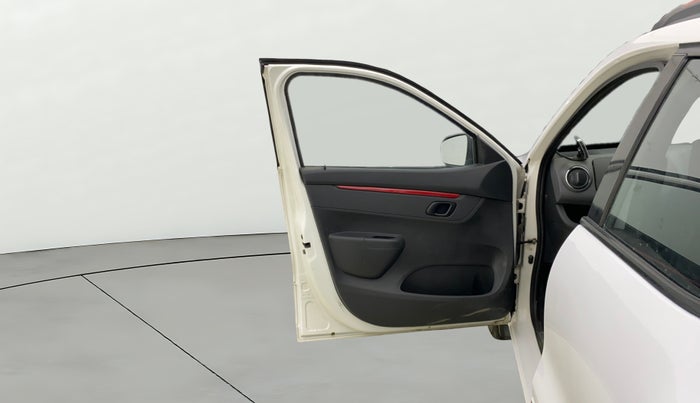 2016 Renault Kwid RXT 1.0 AMT, Petrol, Automatic, 55,410 km, LHS Front Door