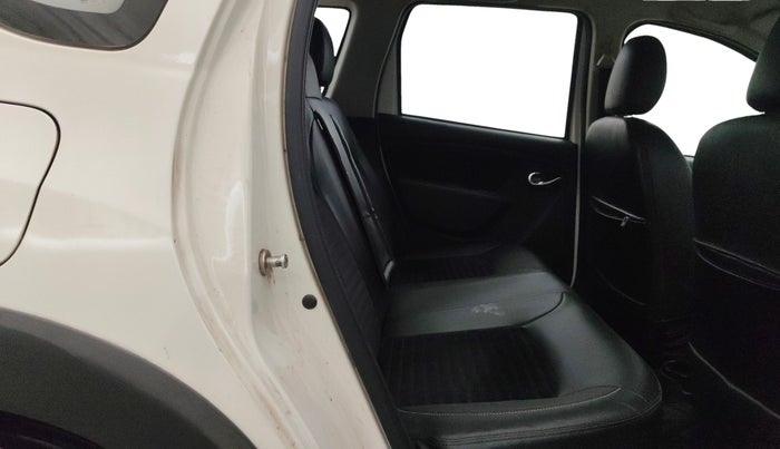 2021 Renault Duster RXZ 1.3 TURBO PETROL CVT, Petrol, Automatic, 55,498 km, Right Side Rear Door Cabin