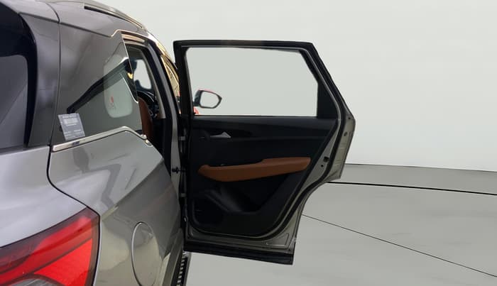 2021 MG HECTOR PLUS SHARP 1.5 PETROL TURBO CVT 6-STR, Petrol, Automatic, 25,645 km, RHS Rear Door