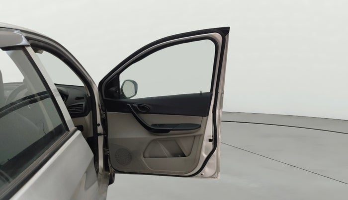 2019 Tata Tiago XZA PETROL, Petrol, Automatic, 33,480 km, RHS Front Door