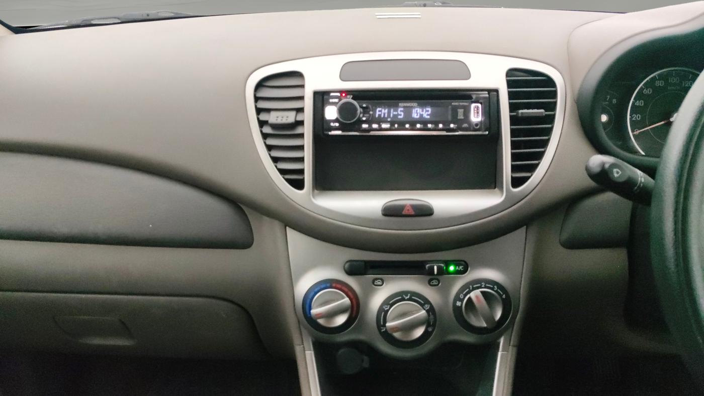 2016 Hyundai i10 MAGNA 1.1, Petrol, Manual, 40,732 km, Air Conditioner