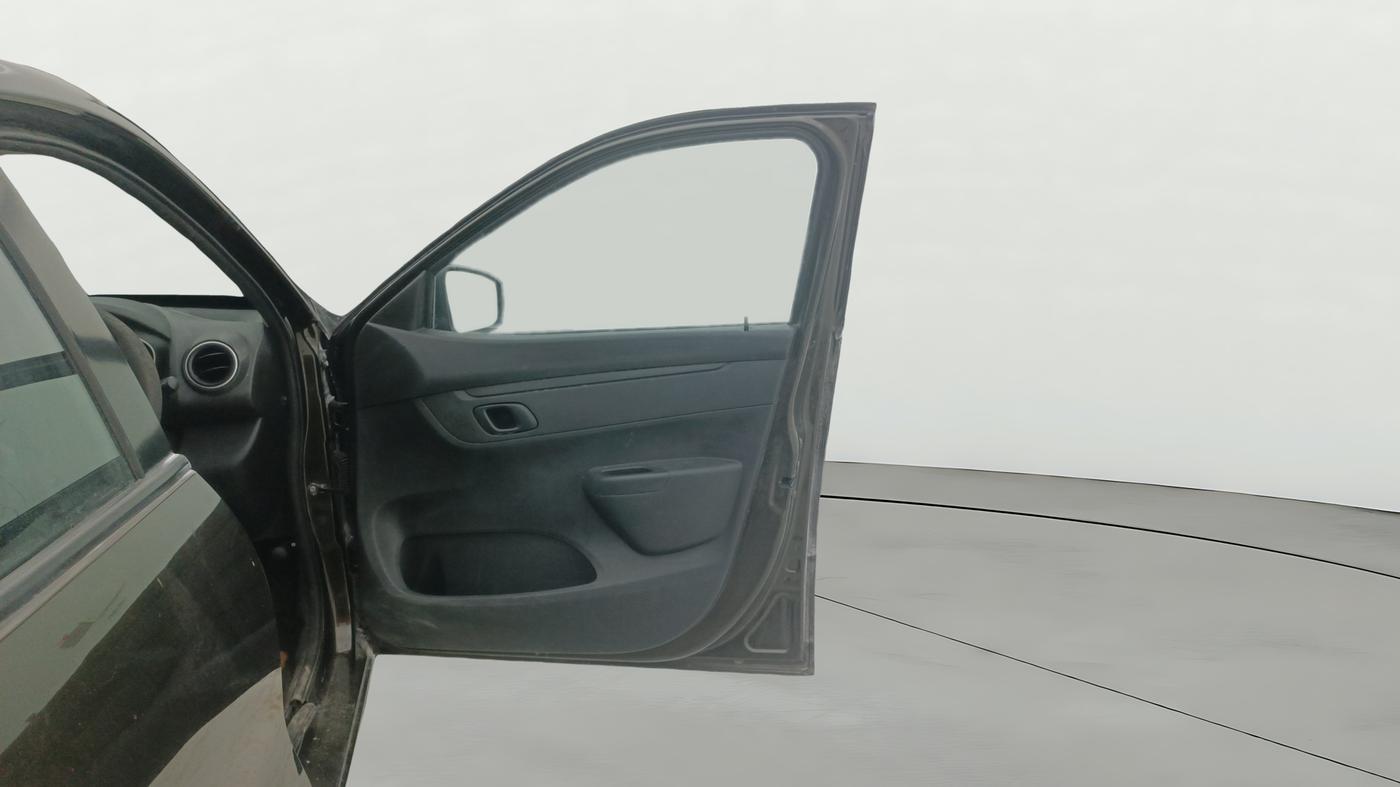 2018 Renault Kwid RXL, Petrol, Manual, 74,196 km, RHS Front Door