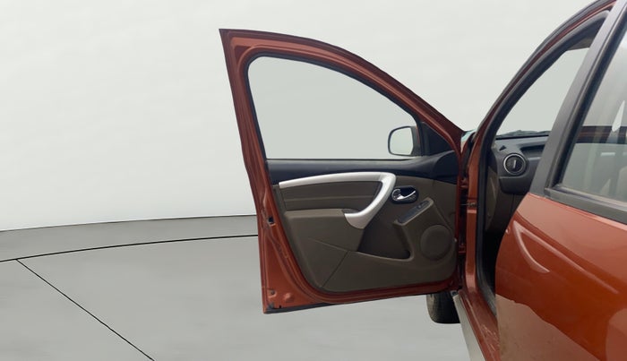 2018 Renault Duster 110 PS RXZ DIESEL, Diesel, Manual, 88,316 km, LHS Front Door