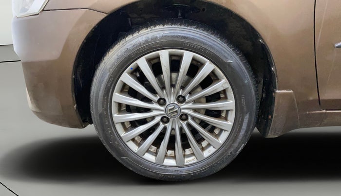 2016 Maruti Ciaz ZXI+, CNG, Manual, 59,334 km, Left Front Wheel