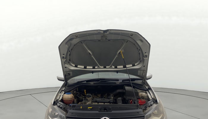 2017 Volkswagen Polo HIGHLINE1.2L, Petrol, Manual, 40,889 km, Open Bonet