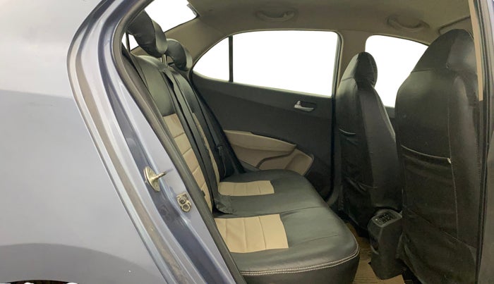 2014 Hyundai Xcent S 1.2, Petrol, Manual, 1,07,958 km, Right Side Rear Door Cabin